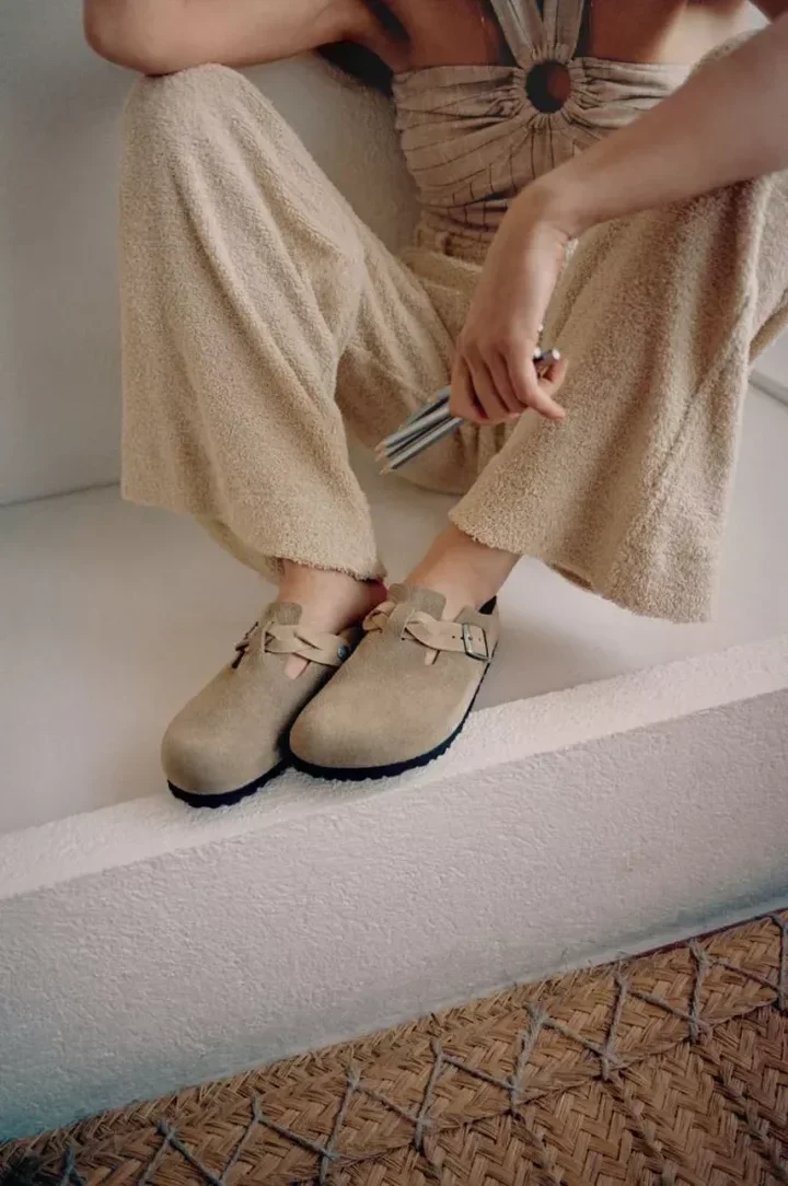 Chodaki Birkenstock Boston w odświeżonym wariancie to hit ostatnich miesięcy
