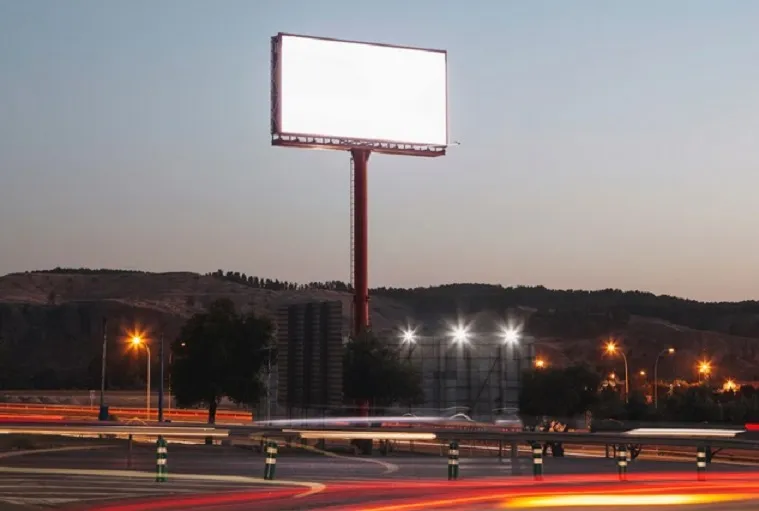 Wielki format, wielkie możliwości  siła megaboardów w reklamie