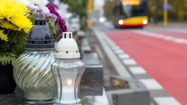 Zmiana organizacji ruchu przy cmentarzach w Mircu. Kierowcy muszą uważać