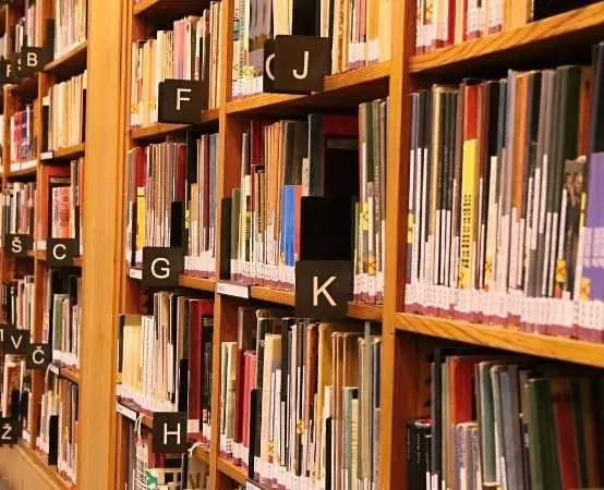 Biblioteka Filmów i Clark Gable w Starachowicach - Oscarowy seans i opowieści o gwieździe przyciągnęły widzów