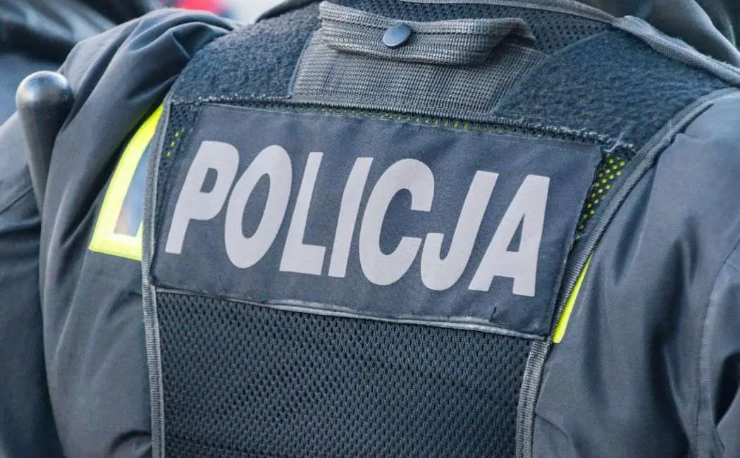 KPP w Starachowicach ostrzega: 83-latka oszukana na 11500 zł przez fałszywego policjanta