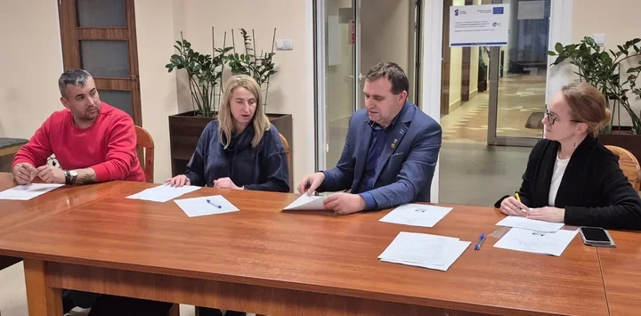 W Gminie Brody zbierają opinie o usługach społecznych podczas otwartych konsultacji