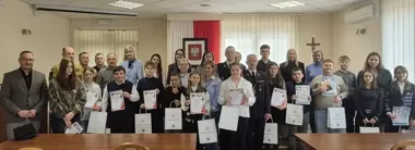 Młodzi z Brodów sprawdzili pożarniczą wiedzę i już patrzą na kolejny etap