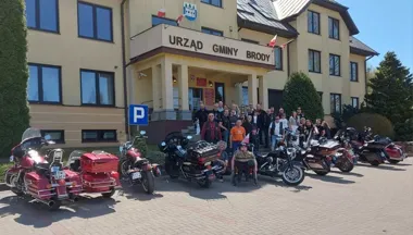 Motocyklowy zlot wrócił do Brodów. Harleye i historia w jednym miejscu