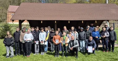 Nad Kamienną zebrali 40 worków śmieci i pokazali siłę wspólnej pracy