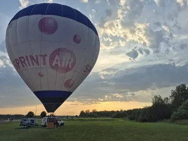 Balon nad Rudą nie wzbił się w powietrze. Zadecydował silny wiatr