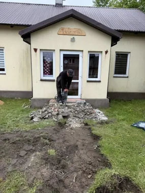 ZGK Brody rozłożył prace na kilka frontów. W Borze Kunowskim rosną nowe schody