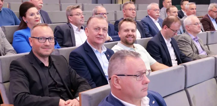 Wójt Brodów na szkoleniu o obronie cywilnej. Samorządy szykują się na nowe obowiązki