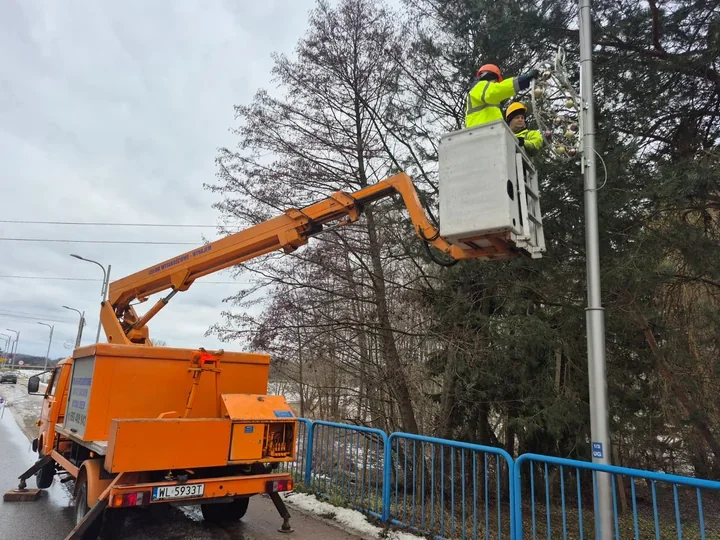 Nowy podnośnik dla ZGK Brody – inwestycja, która przyniesie oszczędności w budżecie
