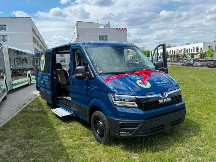 Nowy bus dla szpitala w Starachowicach. Ma wozić pacjentów na dializy
