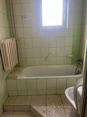 Mieszkanie na Reja czeka na kogoś, kto sam tchnie w nie nowe życie