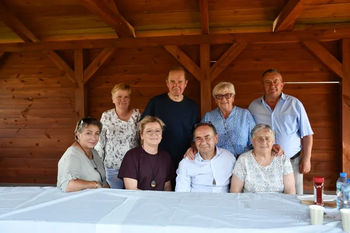 Seniorzy z Mirca spotkali się na Janówce. W Tychowie Starym poszły w ruch tańce