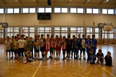 Mirzeccy siatkarze na podium – II miejsce w Turnieju o Puchar Wójta Gminy Mirzec