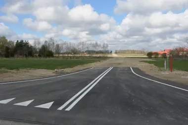 Nowa droga w Mircu II domknęła pierwszy etap przygotowań pod przyszłe domy