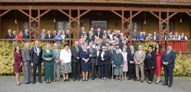 W Mircu świętowano Złote, Diamentowe i Żelazne Gody – wzruszenia w Modrzewiowym Dworku