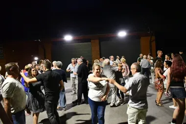 Muzyka, zabawy i królewska para na parkiecie w Mircu