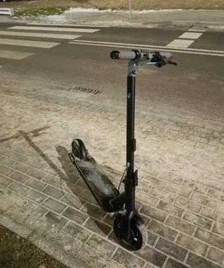 Nietrzeźwy na hulajnodze - 40-latek z ponad promilem zatrzymany w Starachowicach