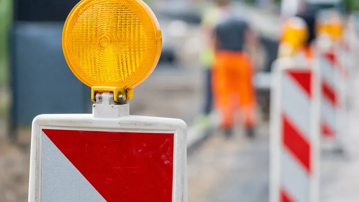 Duży ruch na DK42 w weekend. 12-kilometrowa obwodnica Wąchocka ułatwi przejazd